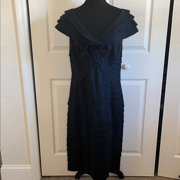Tadashi Shoji Dresses & Skirts - Tadashi Shoji Navy Blue Rosette Tiered Shutter Pleat Dress Size 14 Cocktail